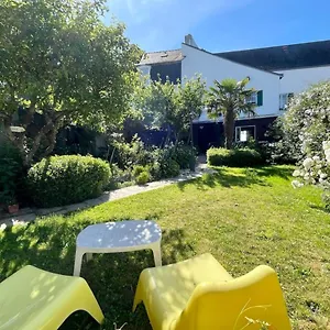 Hébergement de vacances Magnifique Maison Bourgeoise 280 M2 Face Au France